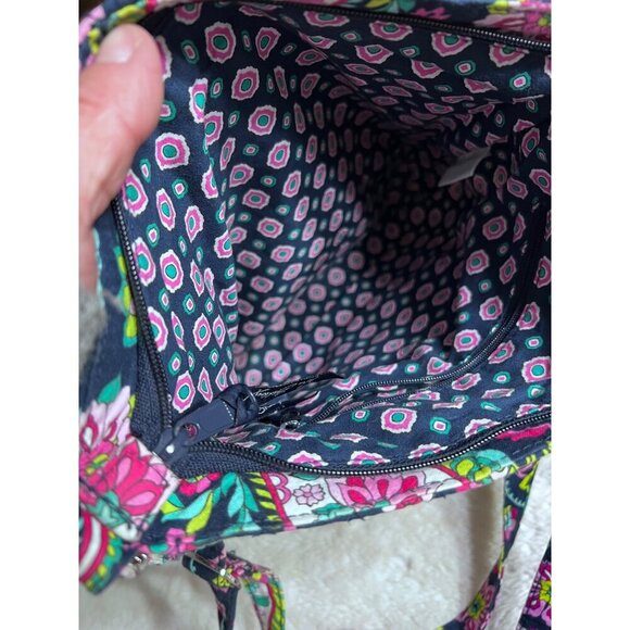 Vera Bradley petal paisley pattern crossbody purse - Picture 8 of 9